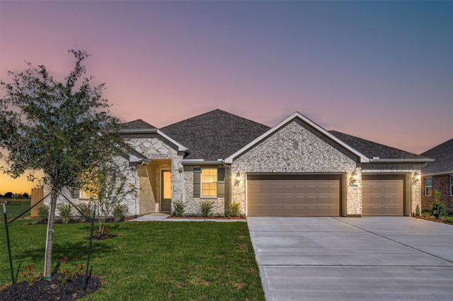 12019 Old Fashion Cir — Grand Oaks