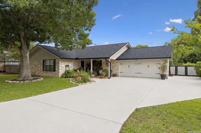 106 Lehmann St — OAK MEADOW