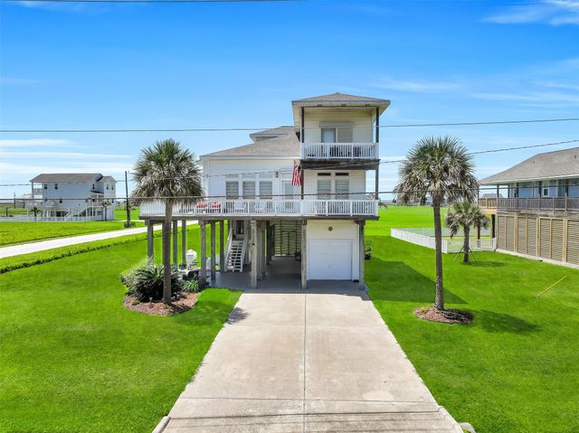18614 Warrior Rd — Indian Beach 1