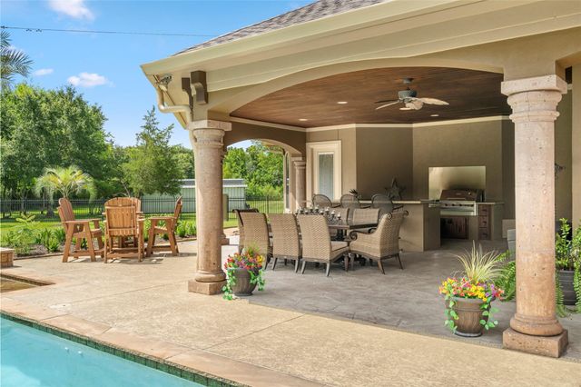 3020 Bridle Path — Sterling Ridge Estates