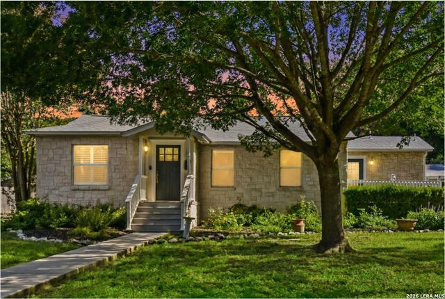265 E OAKVIEW PL — N/A