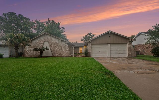 16318 Blackhawk Blvd — Wedgewood Village Sec 06 R/P