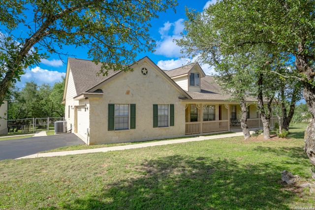 6211 YORKSHIRE DR — WHISPERING HILLS