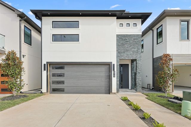619 Rolling Oaks — Enclave At Stafford Oaks