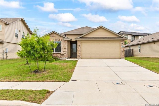 600 Red River — RED RIVER RANCH