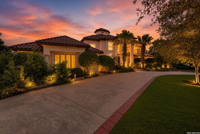 211 Geddington — BENTLEY MANOR