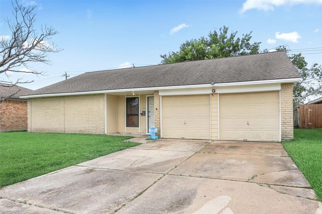 9838 Rocky Hollow Rd — Fairmont Park West Sec 04