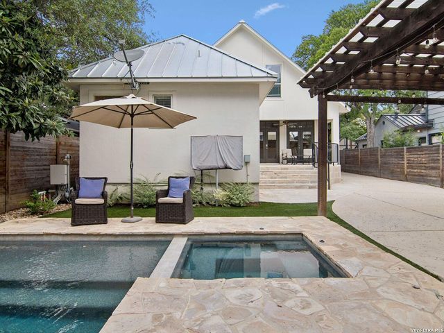 310 Castano Avenue — ALAMO HEIGHTS