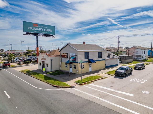 5427 Broadway St A — Midtown-Galveston
