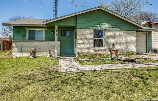 201 BRENDA DR — QUAIL RIDGE