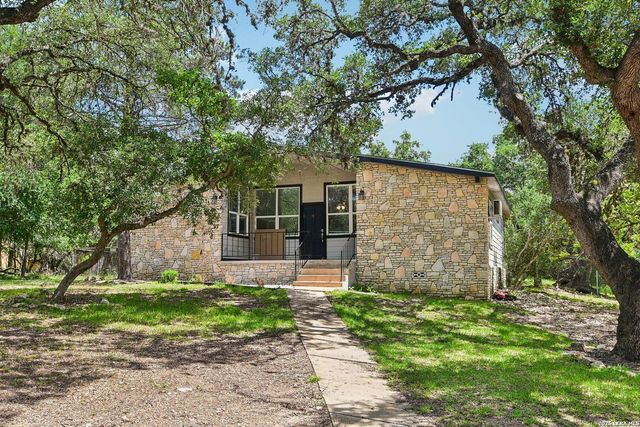 31320 SUNLIGHT DR — Oak Village North 2