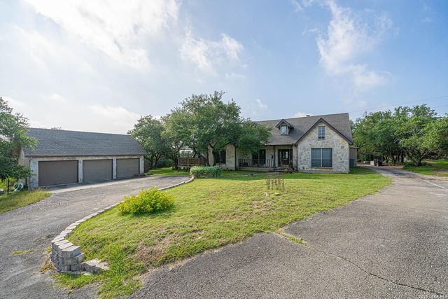 1325 OLD BOERNE RD — Elm Valley