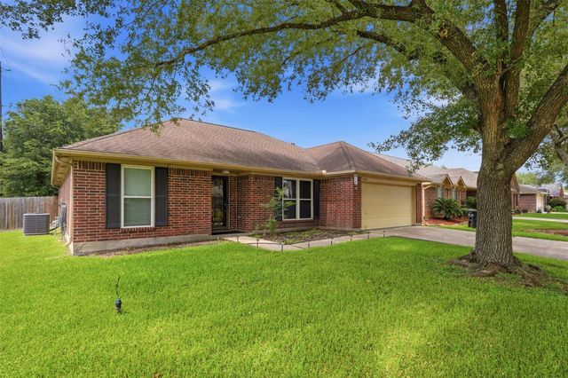 5034 Glenview Dr — Glen Meadows Sec 04a