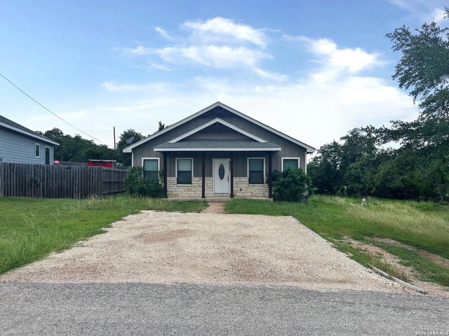 1491 Live Oak Dr — CYPRESS COVE COMAL