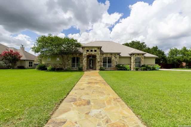 1640 CAMDEN LN — Jamestown
