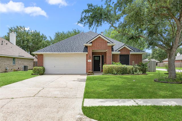 212 Silverbrook Ln — The Meadows In Bay Colony Sec