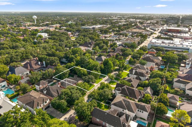 4909 Cedar St — Bellaire