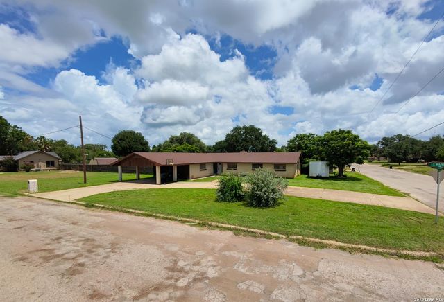 717 E. Brazos — N/A