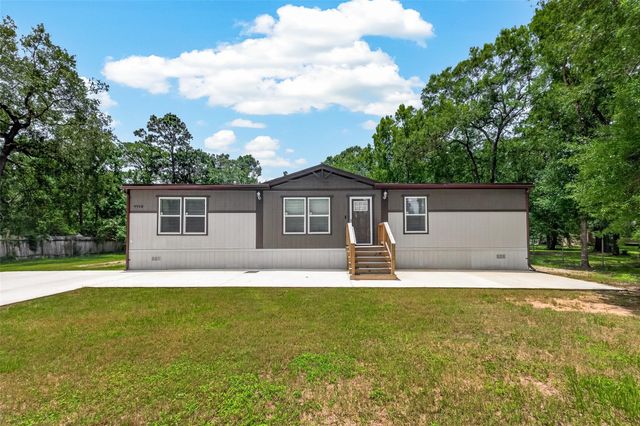9910 Oak Leaf St — Cedar Bend