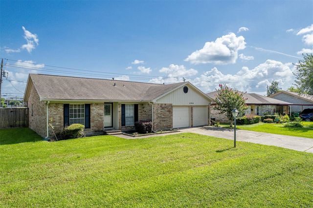 206 Kelly Ln — Glen Arbor Sec 06