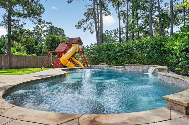 74 Oriel Oaks Cir — Wdlnds Village Sterling Ridge 62