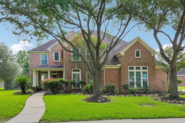 2908 Park Bend Dr — Autumn Creek