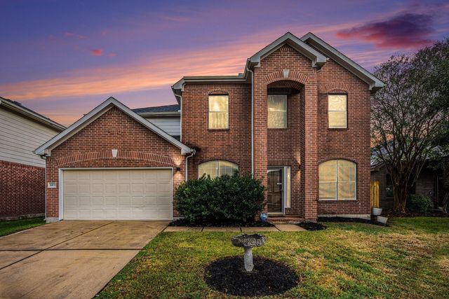 3811 Misty Falls Ln — Heritage Park