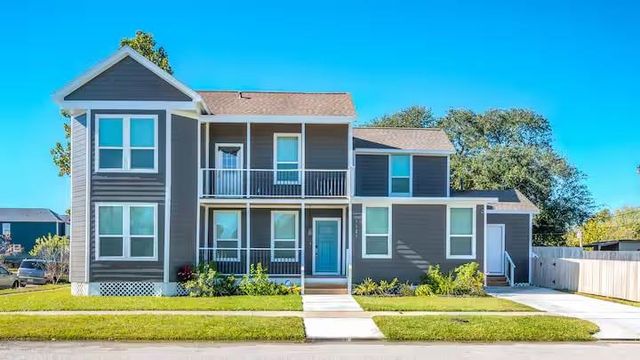 1513 40th St — Galveston Outlots