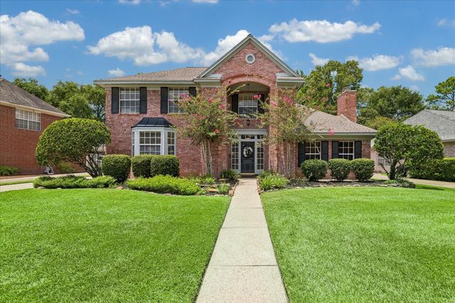 4003 Haven Pines Dr — Greentree Village Sec 03