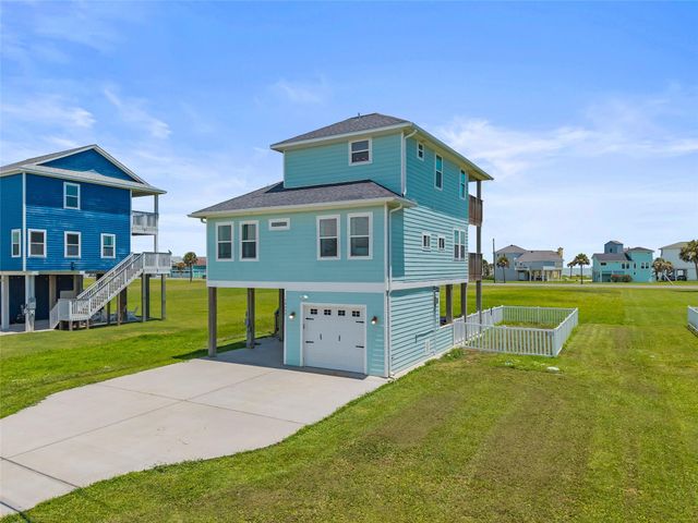 18603 Shaman Dr — Indian Beach 1