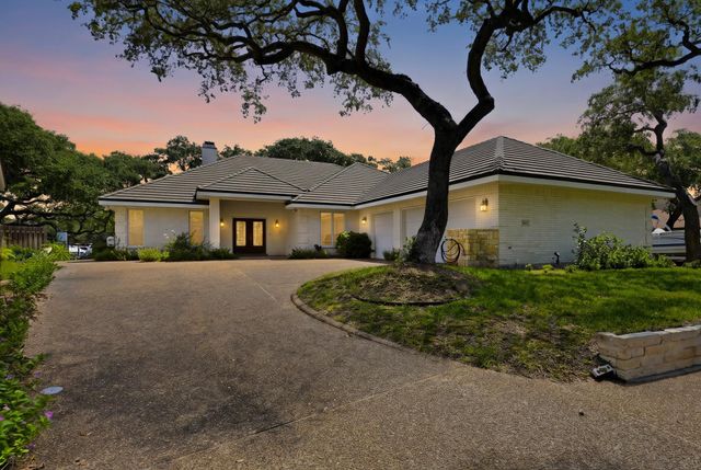 2513 Turkey Neck Cir — Harbor Oaks