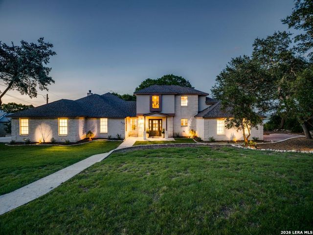 137 Lake View Dr — LAKE COUNTRY