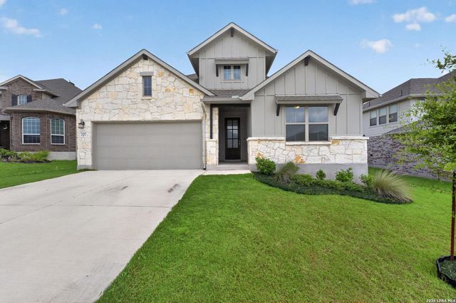 207 Foxtail Woods — Foxbrook