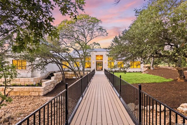 128 Balcones Bend — THE BRISTOW OF UPPER BALCONES