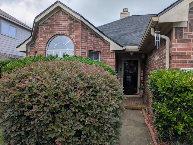 8005 Big Oak Dr — Amburn Oaks Sec 2 2006
