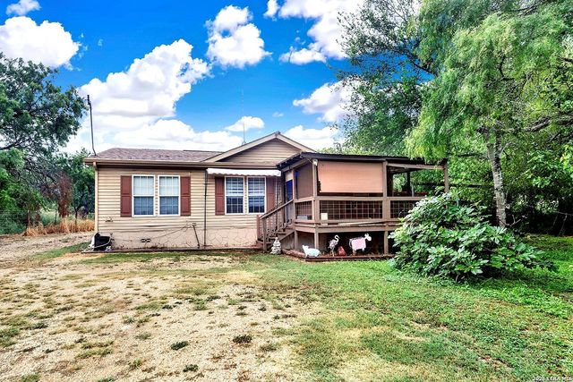 139 Country View — HILL TOP RANCH