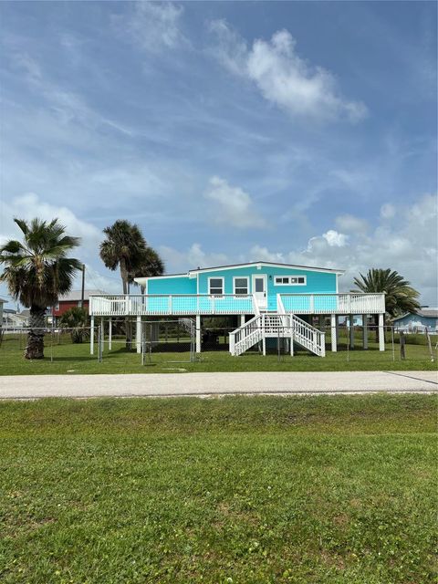 4110 3rd St — Bay Harbor