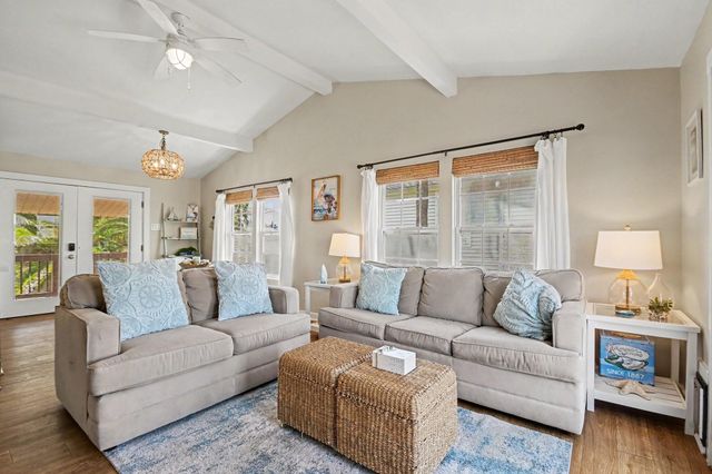 4417 Pelican Rd — Jamaica Beach 25