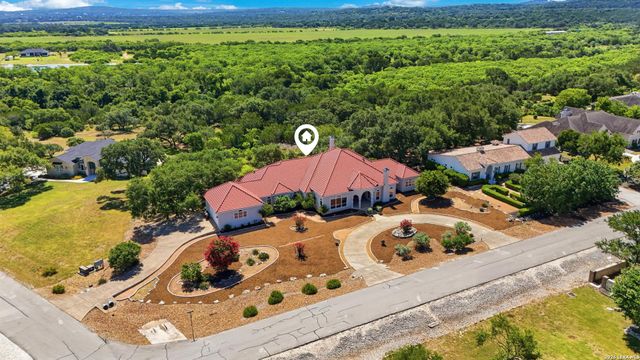 358 WHITESTONE DR — RIVER CROSSING