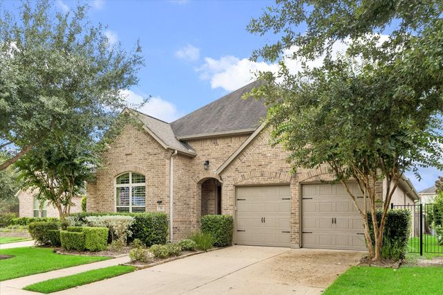 11 Willow Tree Ct — Sienna