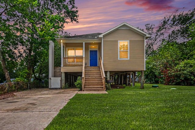 5813 David St — Franks