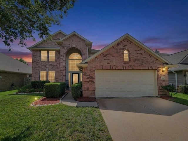 4027 Chestnut Bend Dr — Sienna