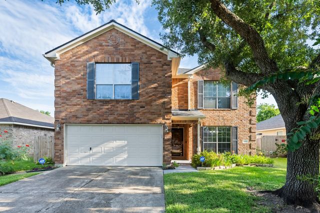 7909 Silver Oak Dr — Amburn Oaks Sec 1 2004