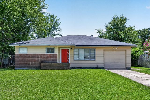 313 Greenbriar Dr — Lakewood Sec I