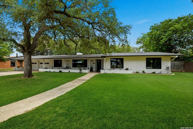 217 Gardenview — CASTLE HILLS