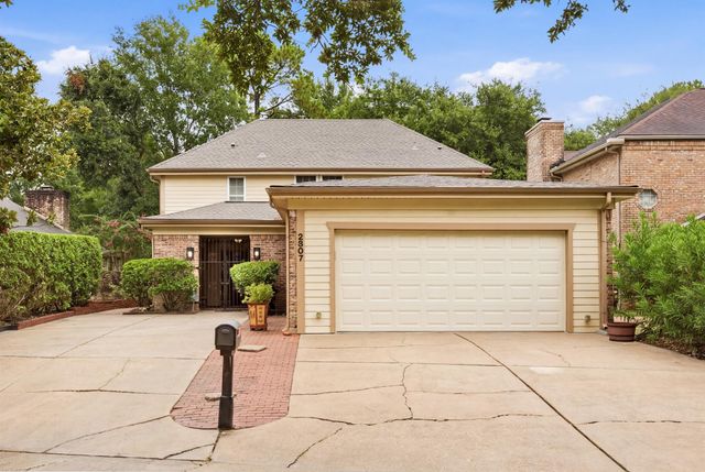 2807 Quail Hollow Dr — Quail Valley Patio Homes