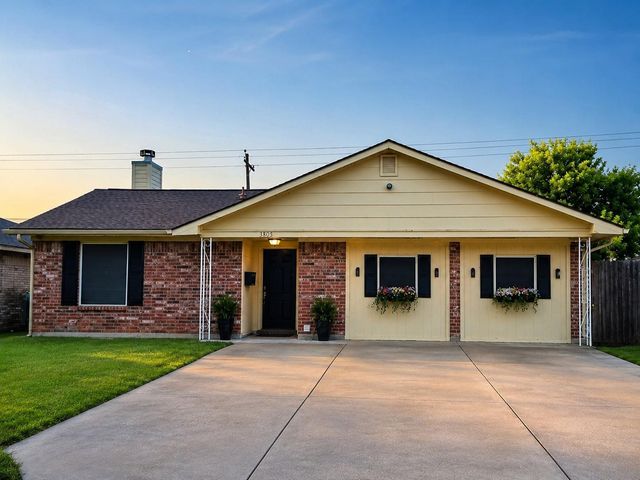 3805 Darling Ave — Parkwood