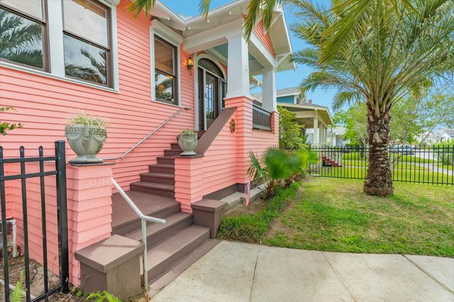 3911 Avenue R 1/2 — Wisrodt Sub