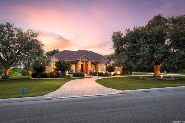 317 Whitestone Dr — RIVER CROSSING