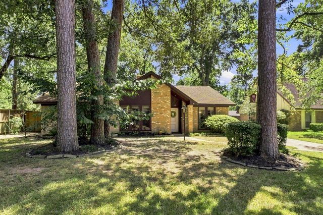 2218 Silver Falls Dr — Woodland Hills Village